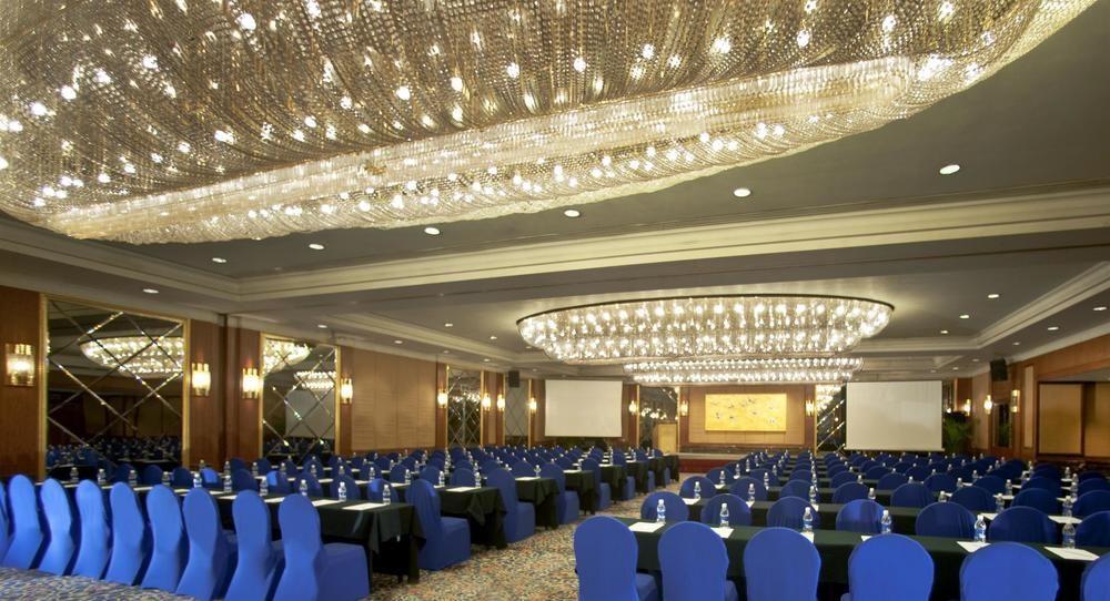 Sheraton Nanjing Kingsley Hotel & Towers Екстериор снимка