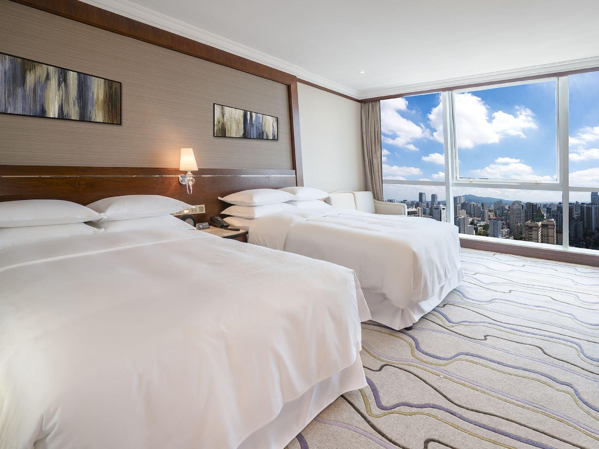 Sheraton Nanjing Kingsley Hotel & Towers Екстериор снимка