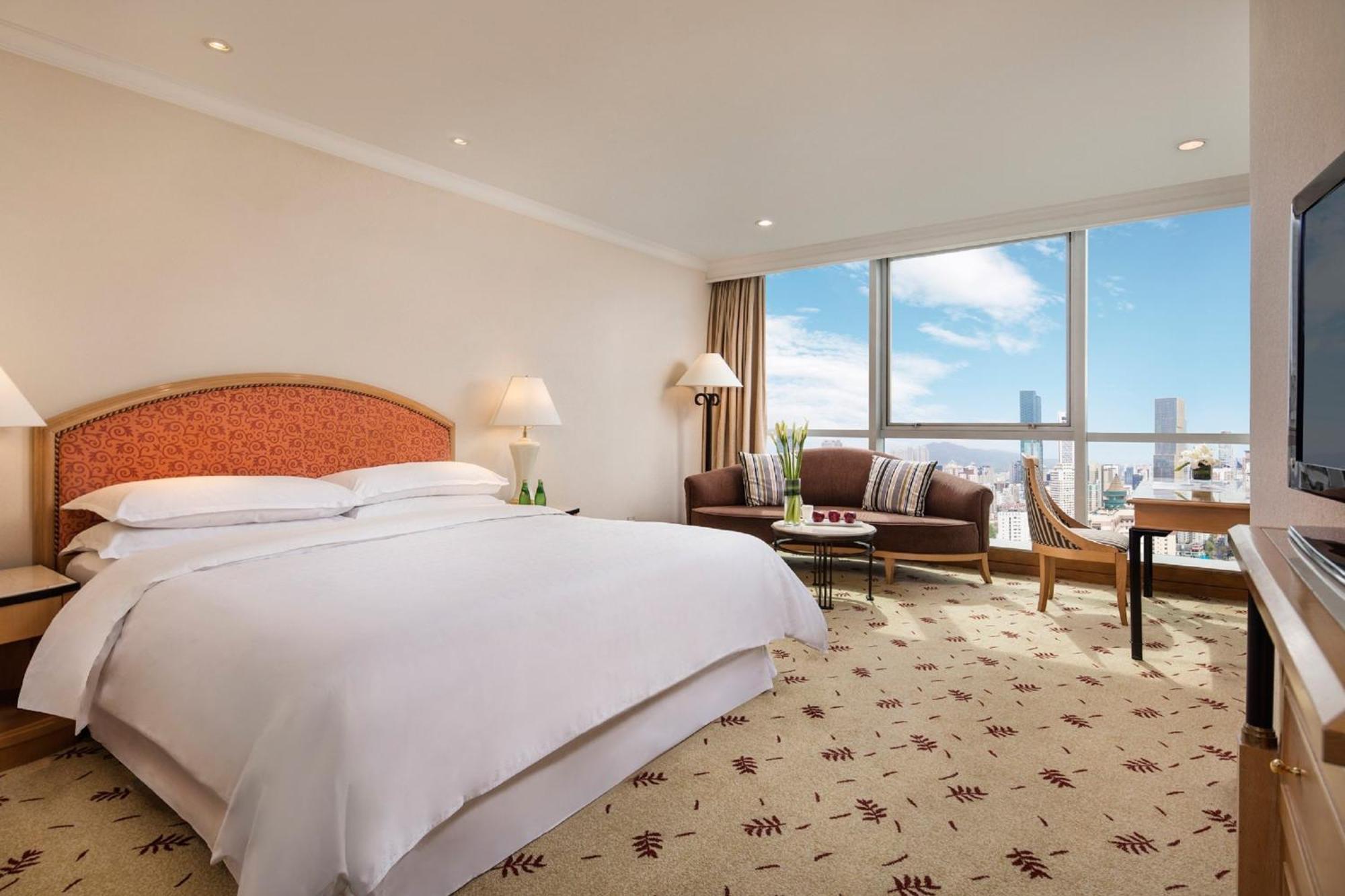 Sheraton Nanjing Kingsley Hotel & Towers Екстериор снимка