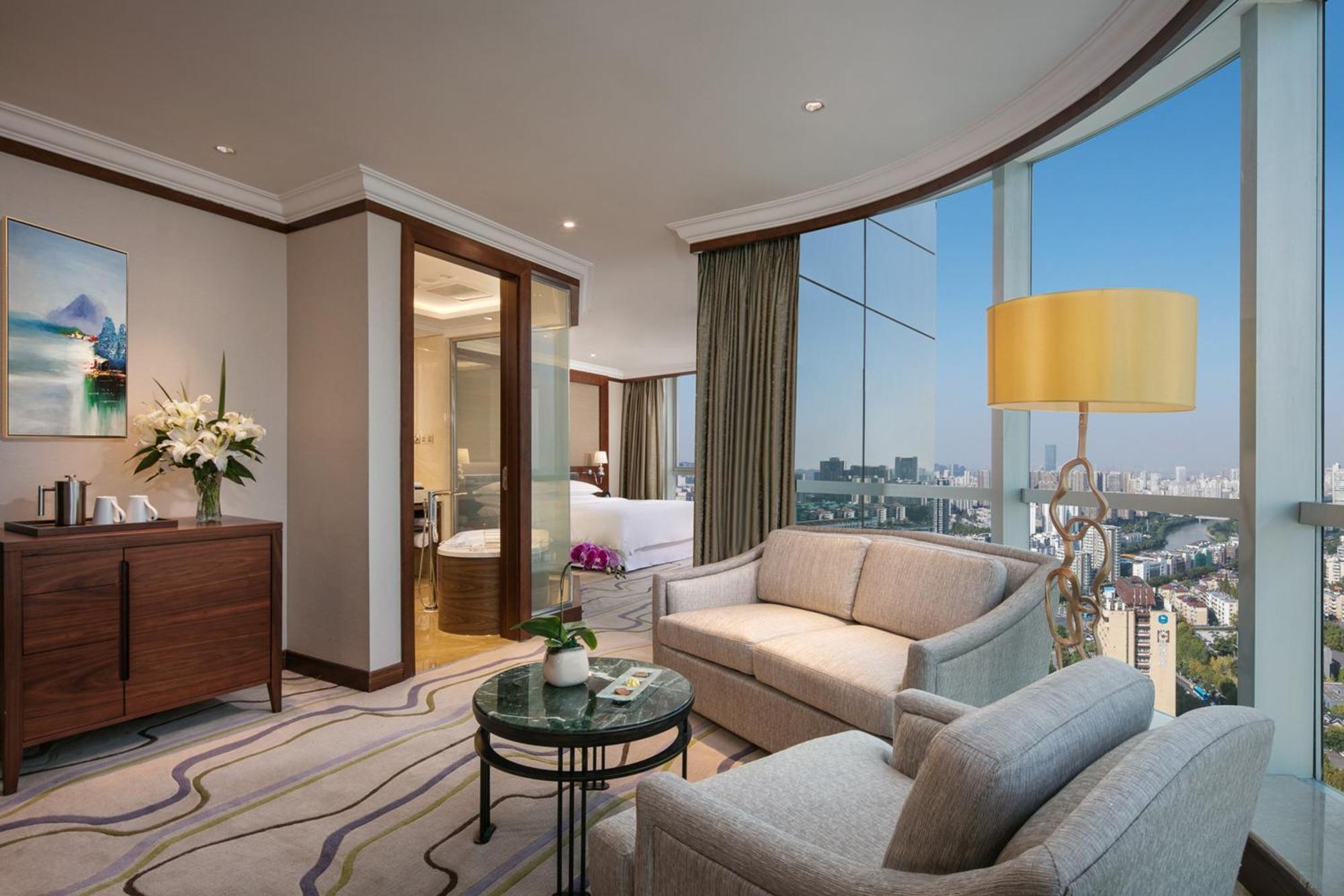 Sheraton Nanjing Kingsley Hotel & Towers Екстериор снимка