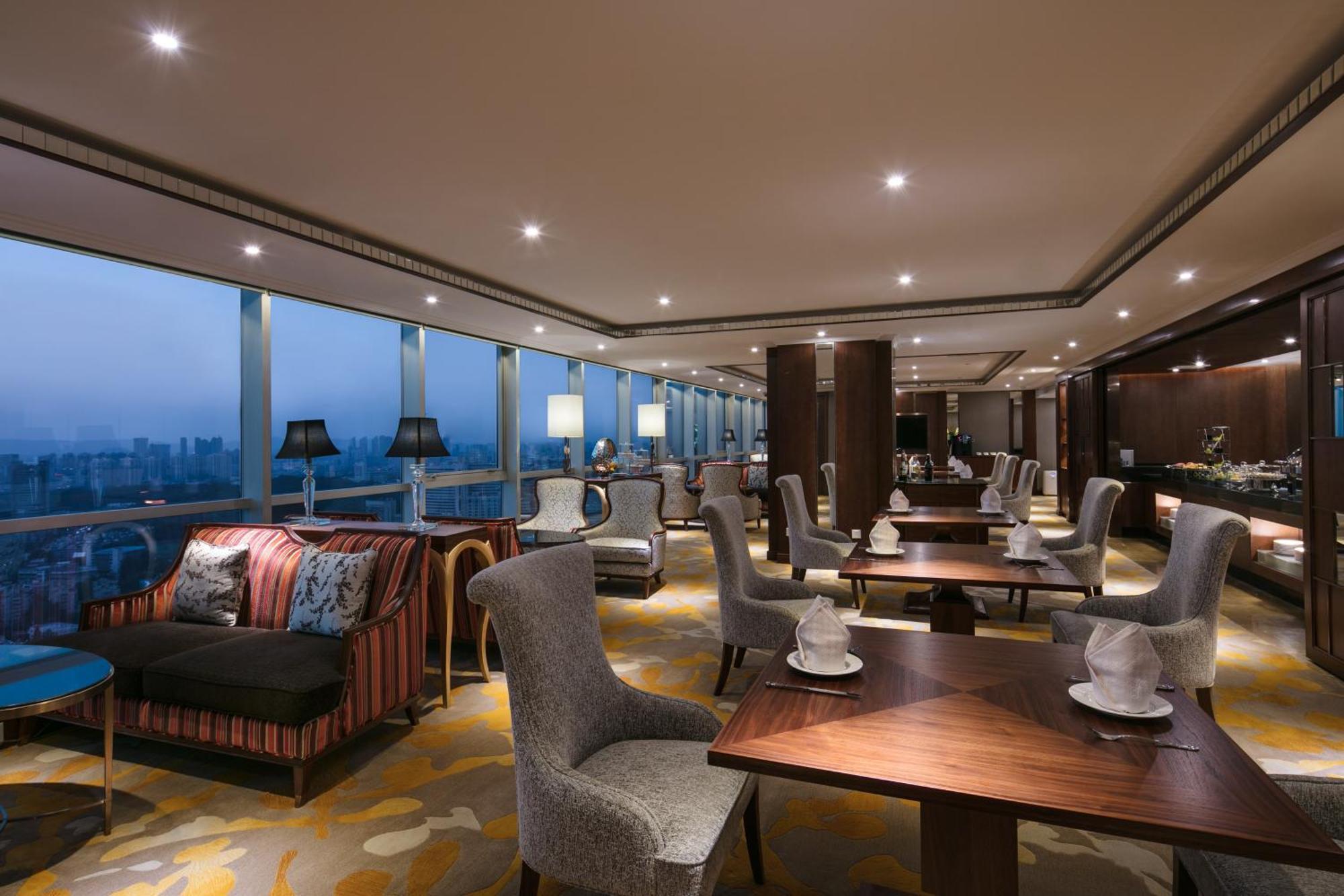 Sheraton Nanjing Kingsley Hotel & Towers Екстериор снимка