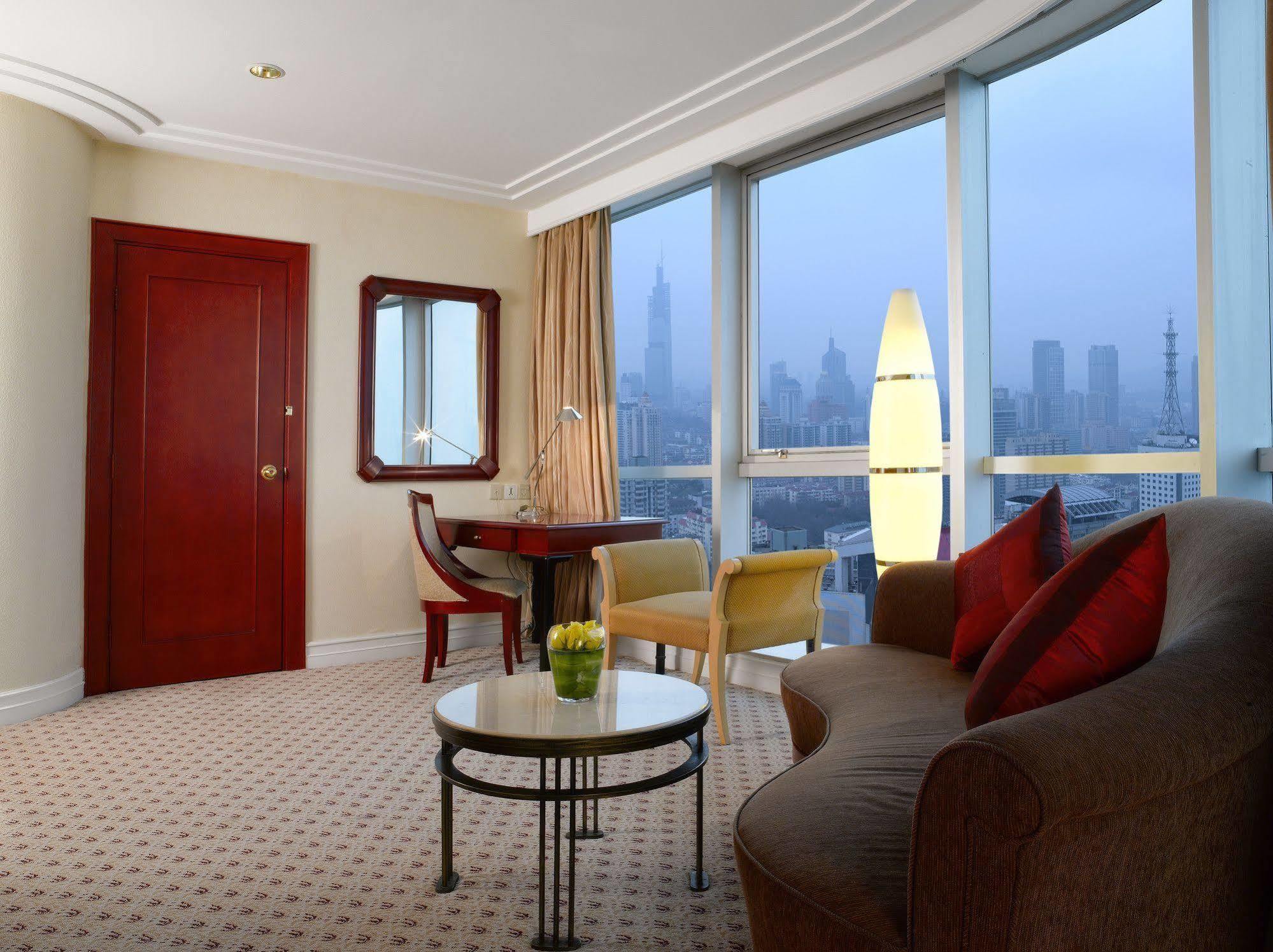 Sheraton Nanjing Kingsley Hotel & Towers Екстериор снимка
